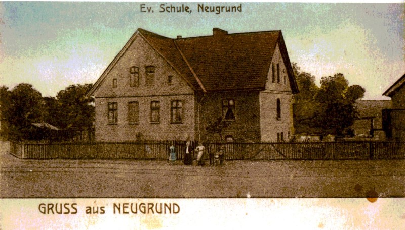 ev. Schule von Neugrund ca 1920